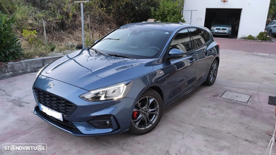 Ford Focus 1.0 EcoBoost MHEV ST-Line X