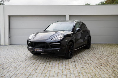 Porsche Cayenne Turbo