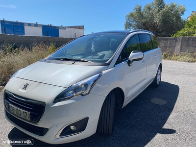 Peugeot 5008 1.6 BlueHDi Allure