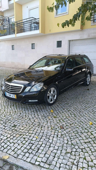 Mercedes-Benz E 220 avantgard 7 lugares