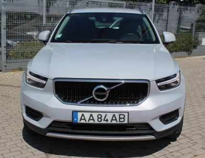 Volvo XC40 Momentum