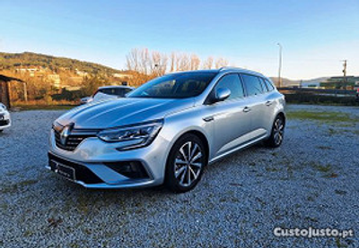 Renault Mégane Sport Tourer 1.6 E-Tech Plug-In Hybrid R.S. Line