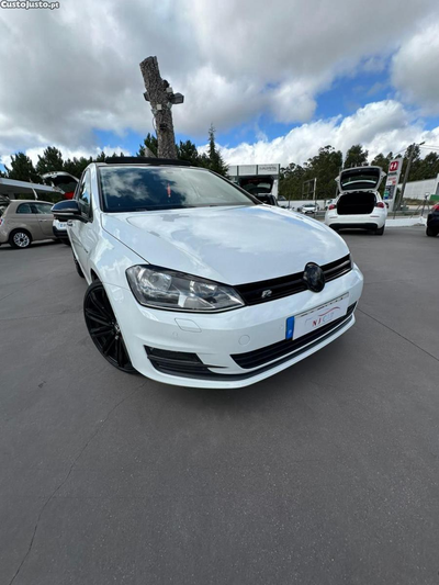 VW Golf 1.6 TDi R-Line