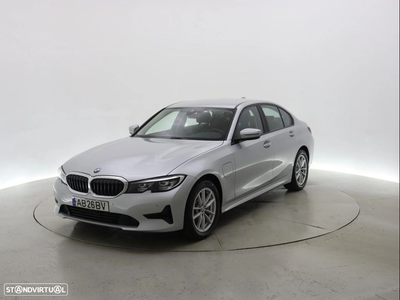 BMW 330 e Auto