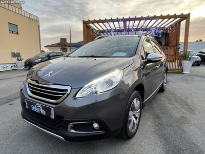 Peugeot 2008 1.6 bluehdi style