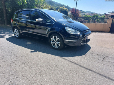 Ford S-Max 2000 Titanium