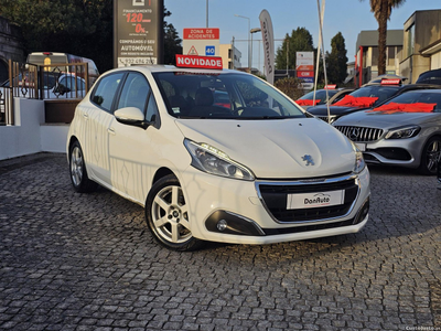 Peugeot 208 1.2 VTi Allure