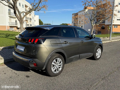 Peugeot 3008 1.5 BlueHDi Active