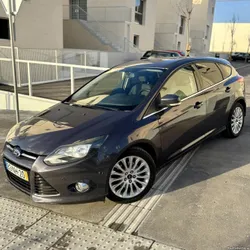 Ford Focus 2.0 TDCi 140cv Caixa Automática