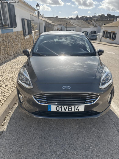 Ford Fiesta ECOBOOST TITANIUM 1.0