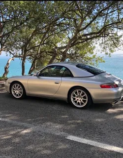 Porsche 996 Carrera 4 Cabrio