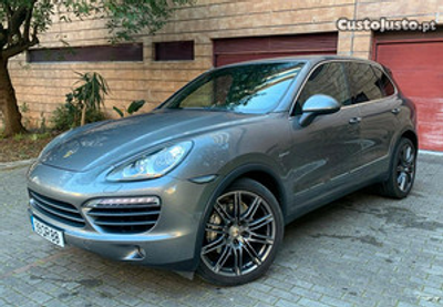 Porsche Cayenne S Hybrid