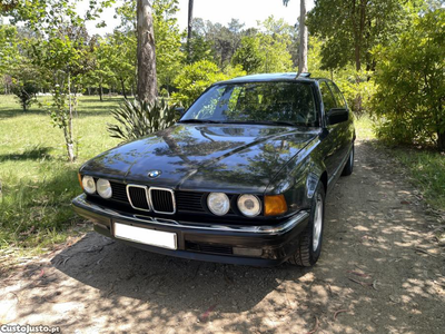 BMW 730 i E32 Classico Nacional