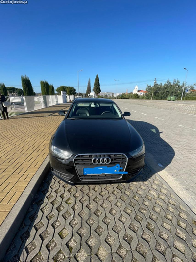 Audi A4 Limousine