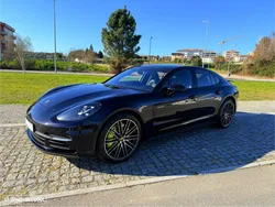 Porsche Panamera 4 E-Hybrid