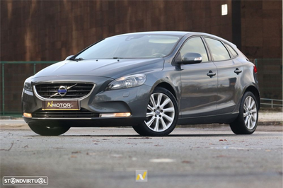 Volvo V40 1.6 D2 Momentum Powershift Eco