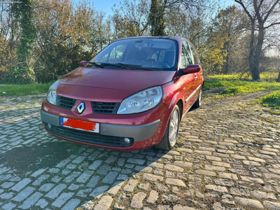 Renault Scénic 1.9 DCI