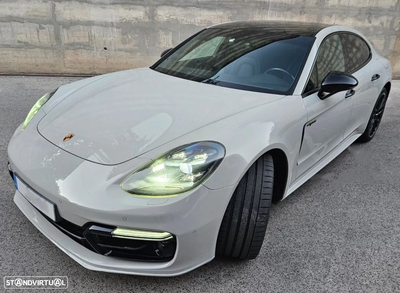 Porsche Panamera 4 E-Hybrid