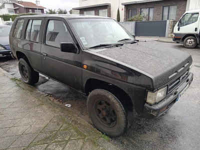 Nissan Terrano I TD27 5 portas