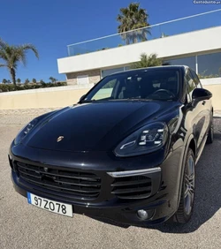 Porsche Cayenne Platinum Edition