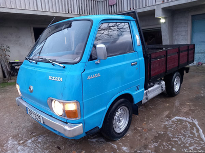 Toyota HiAce Lh11 2.2 D