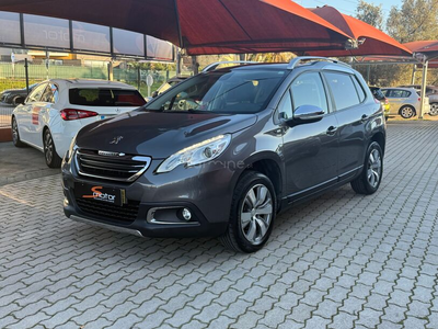 Peugeot 2008 1.2 PureTech Style