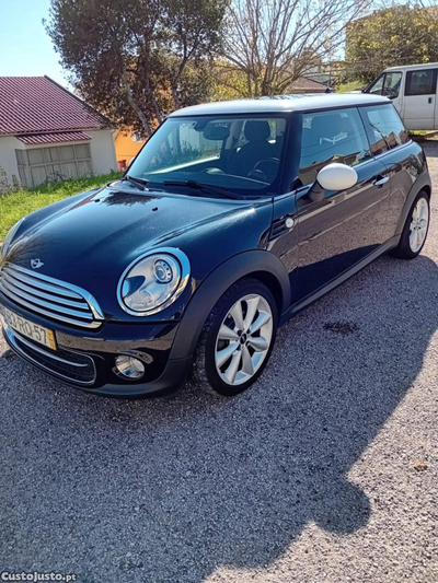 MINI Cooper Cooper D