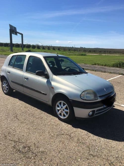 Renault Clio 1.2 i 16v