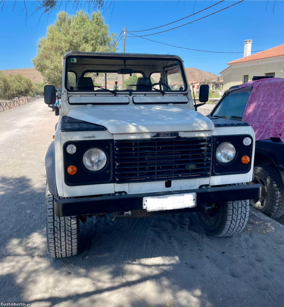 Land Rover Defender 90 V8 3500cc (EFI)