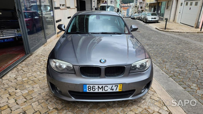 BMW Série 1 120 d Line Sport de 2011