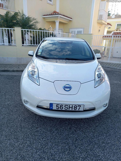 Nissan Leaf acenta 30kw