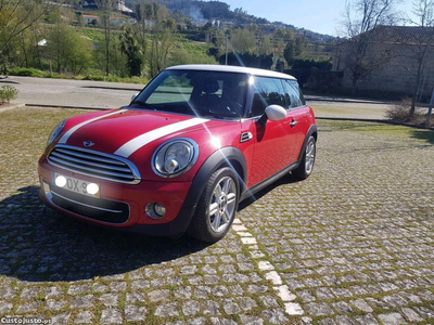 MINI Cooper One D Chilli Red