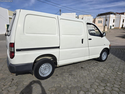 Toyota HiAce 2.5Diesel(Impecável-Distribuicão Nova)3 lugares!