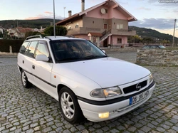 Opel Astra 1.4 spor