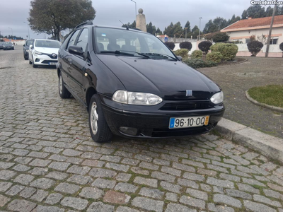 Fiat Palio Weekend 1.2