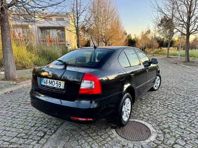 Skoda Octavia 1.6 TDI 105cv Diesel/Nacional