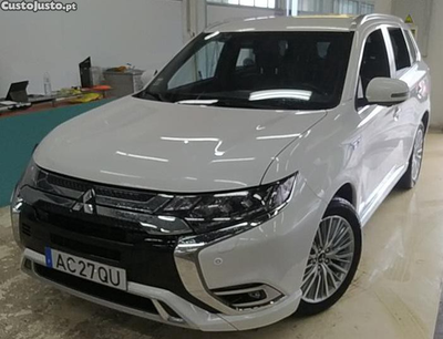 Mitsubishi Outlander 2.4 PHEV INSTYLE (AUTO)