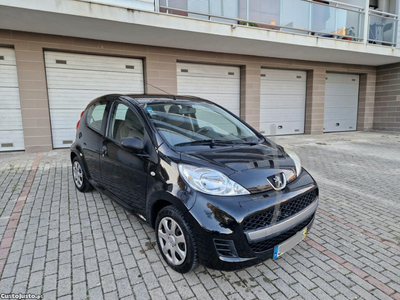 Peugeot 107 1.0i Economico