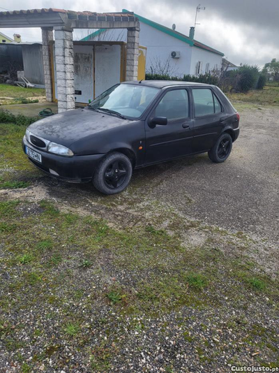 Ford Fiesta 1.2 tudo em dia andar bem