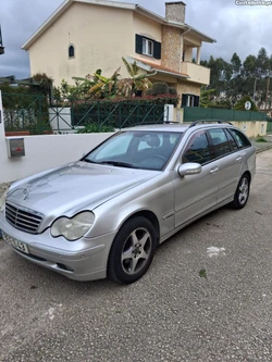 Mercedes-Benz C 220 Avangard 2003