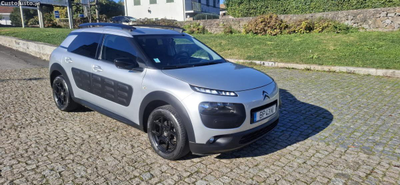 Citroën C4 CATUS 1.2 VTI FEEL - MUITO BOM ESTADO