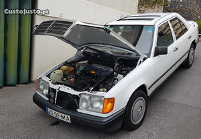 Mercedes-Benz E 200 RHD ( 38020 Kms ) Gasolina