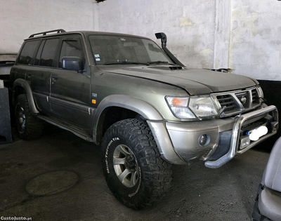 Nissan Patrol GR Y61 2.8TDi SE+