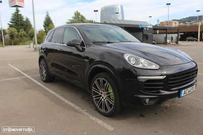 Porsche Cayenne S Hybrid