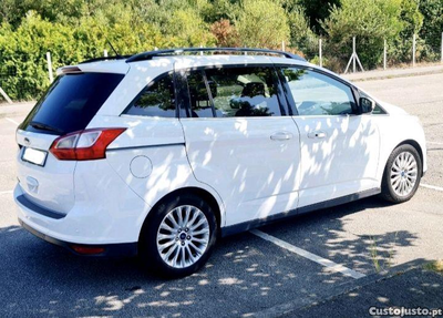 Ford C-Max Grand C-Max