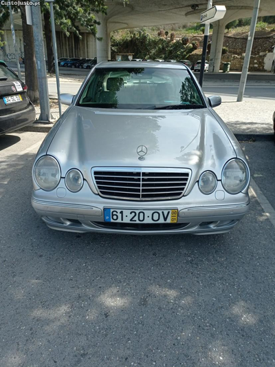 Mercedes-Benz E 220 220 Cdi (210 006)