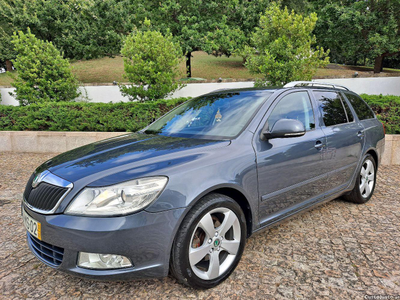 Skoda Octavia 1.6TDI Sport Line Automática