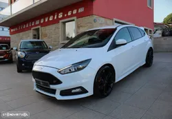 Ford Focus 2.0 EcoBoost ST