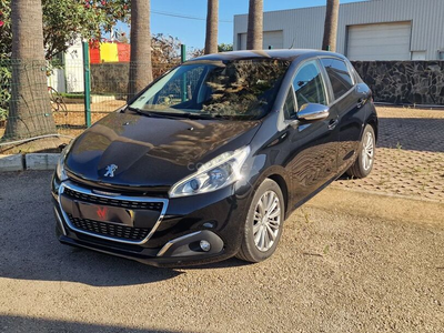 Peugeot 208 1.5 BlueHDi Signature