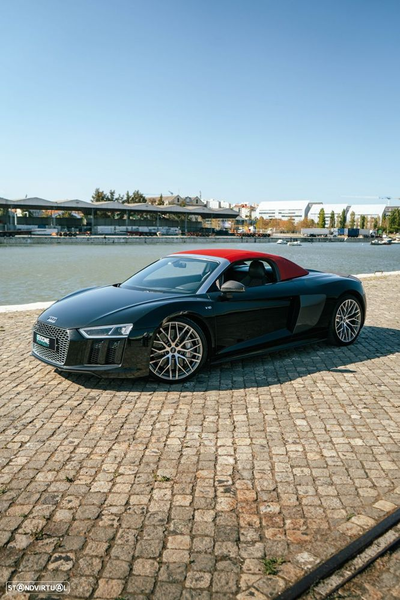 Audi R8 Spyder V10 plus 5.2 FSI quattro S tronic